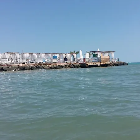 Coastal Dreams Complex *
